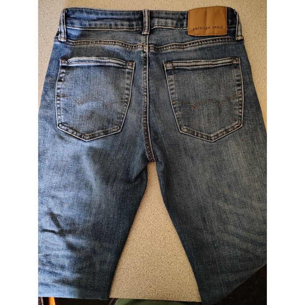 Preowned Mens or Boys whiskered American Eagle Jeans in size 28x30 in